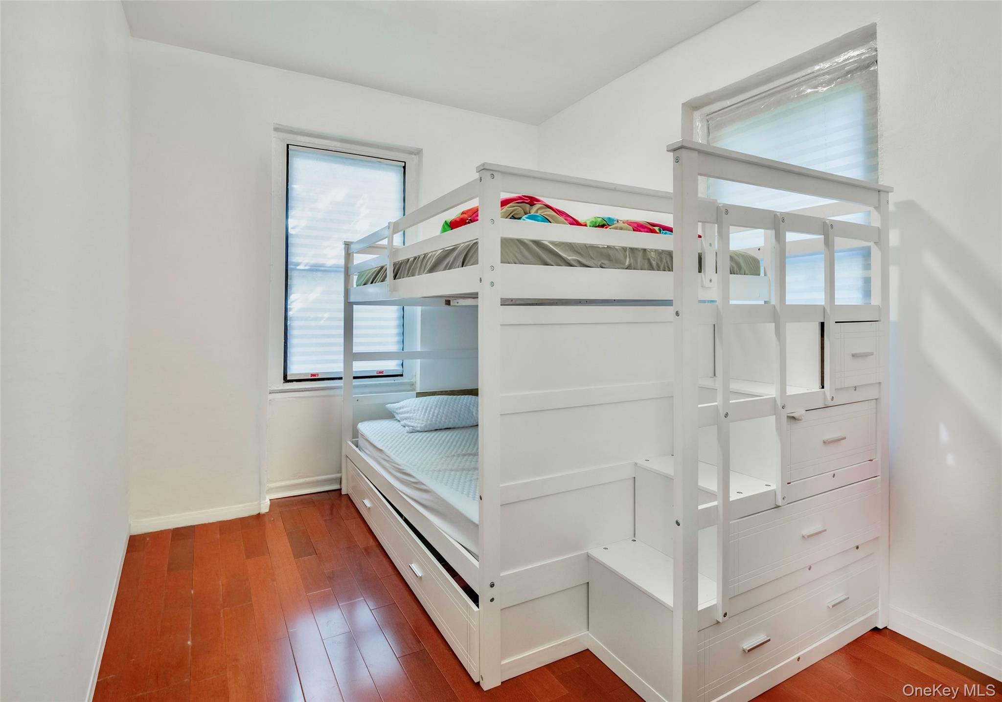21-77 33rd Street 2a Property Photo 10