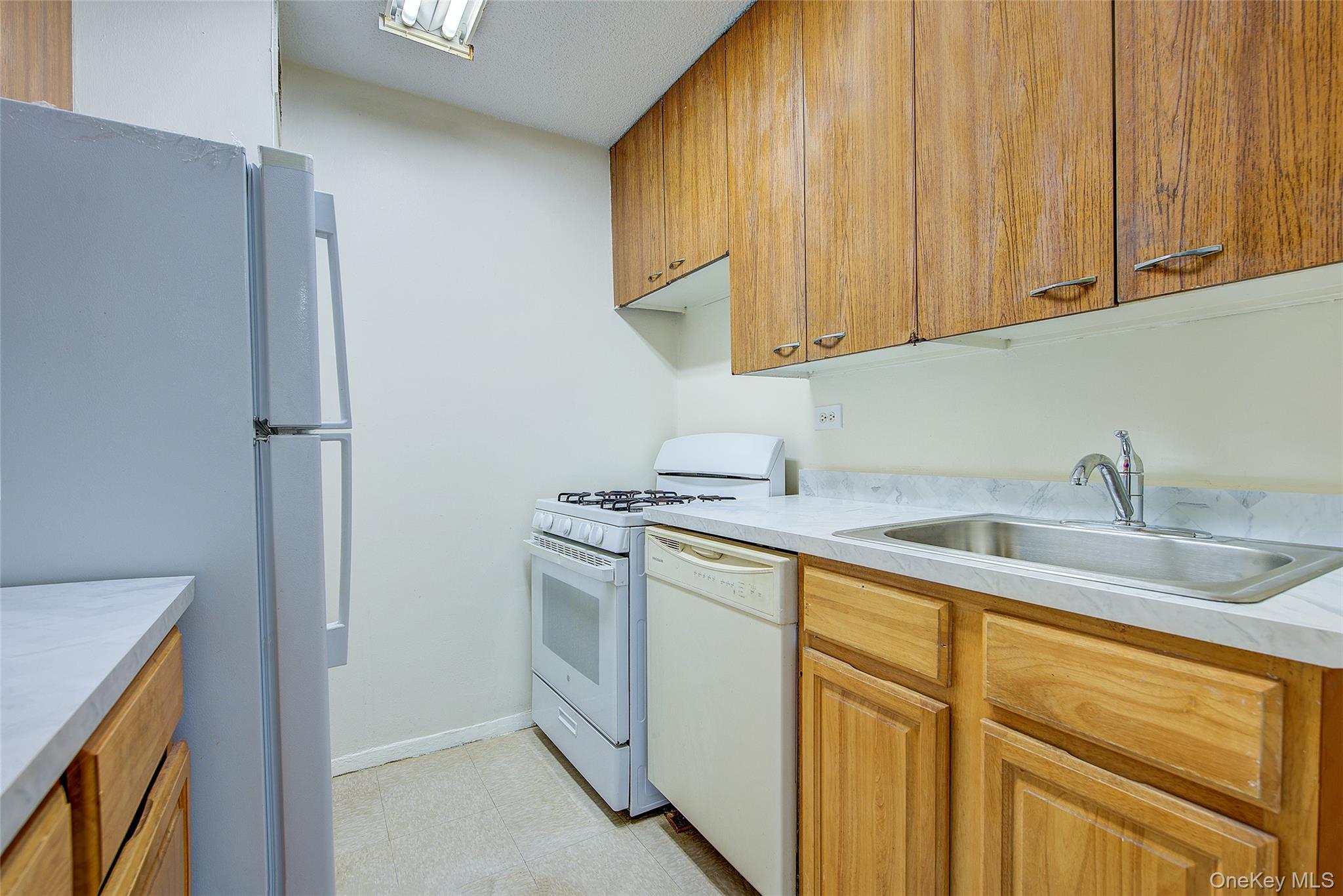 41-40 Union Street 11f Property Photo 12