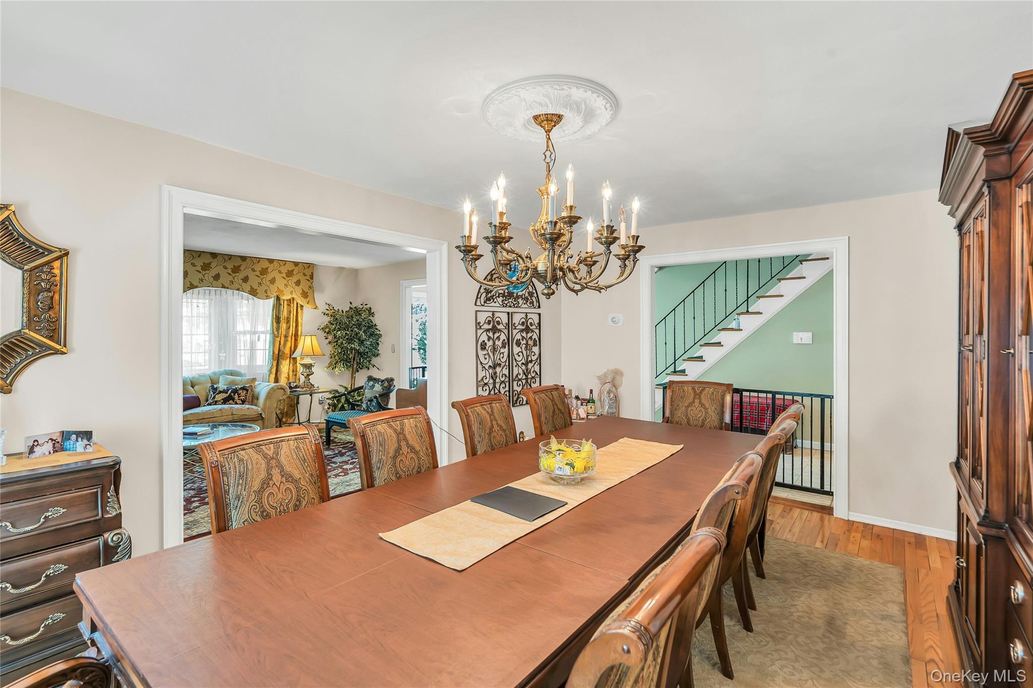 18 Ron Court Property Photo 8