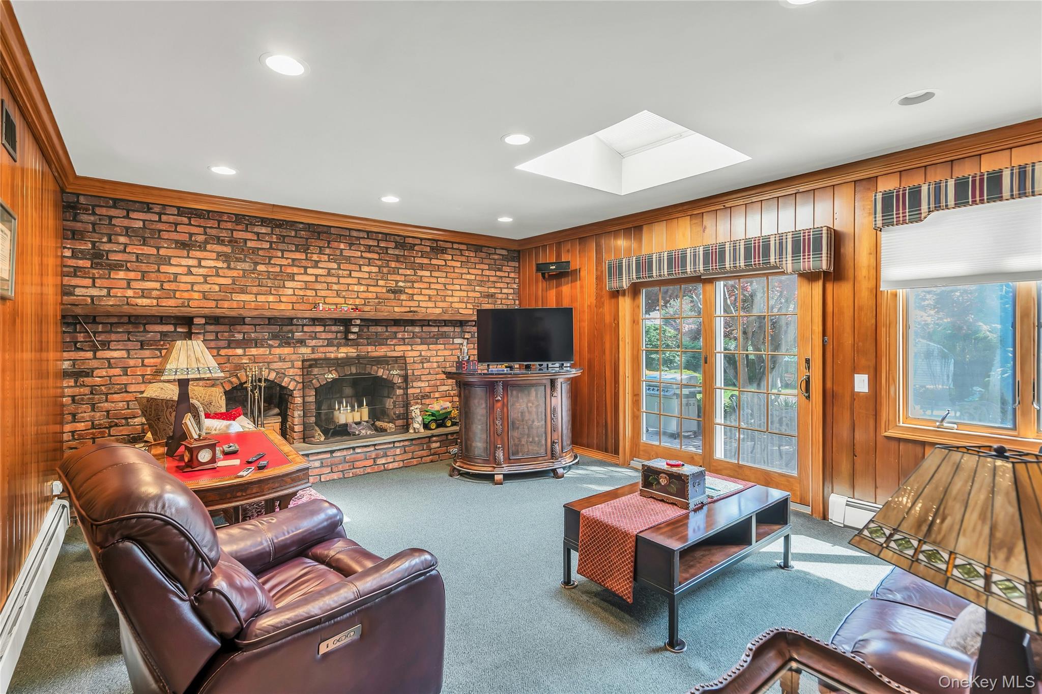 18 Ron Court Property Photo 13