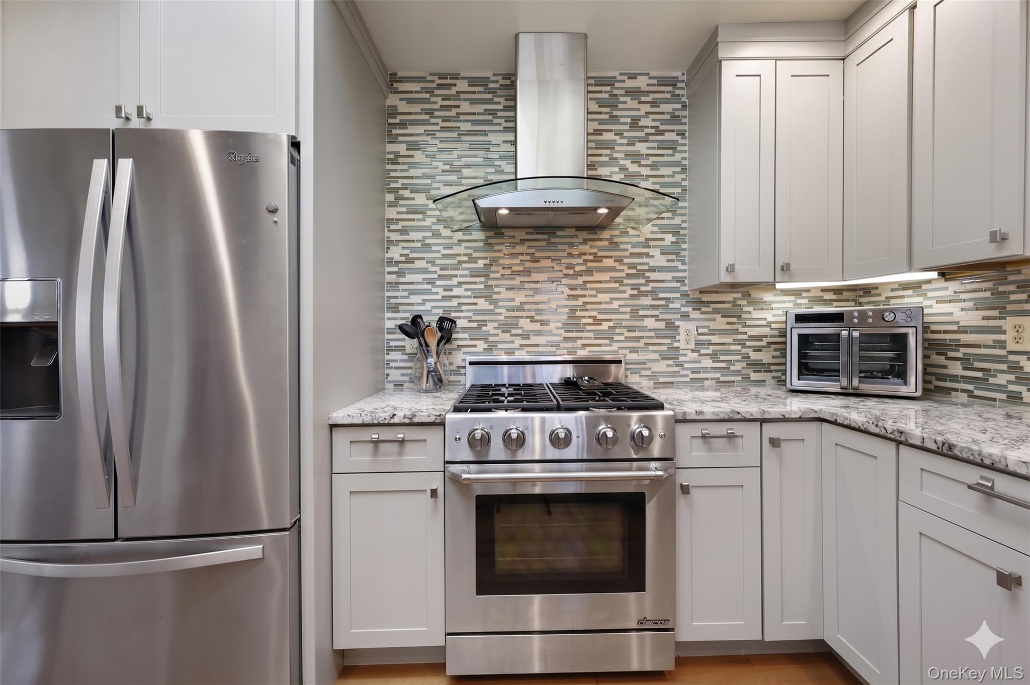14 Pioneer Street Property Photo 8
