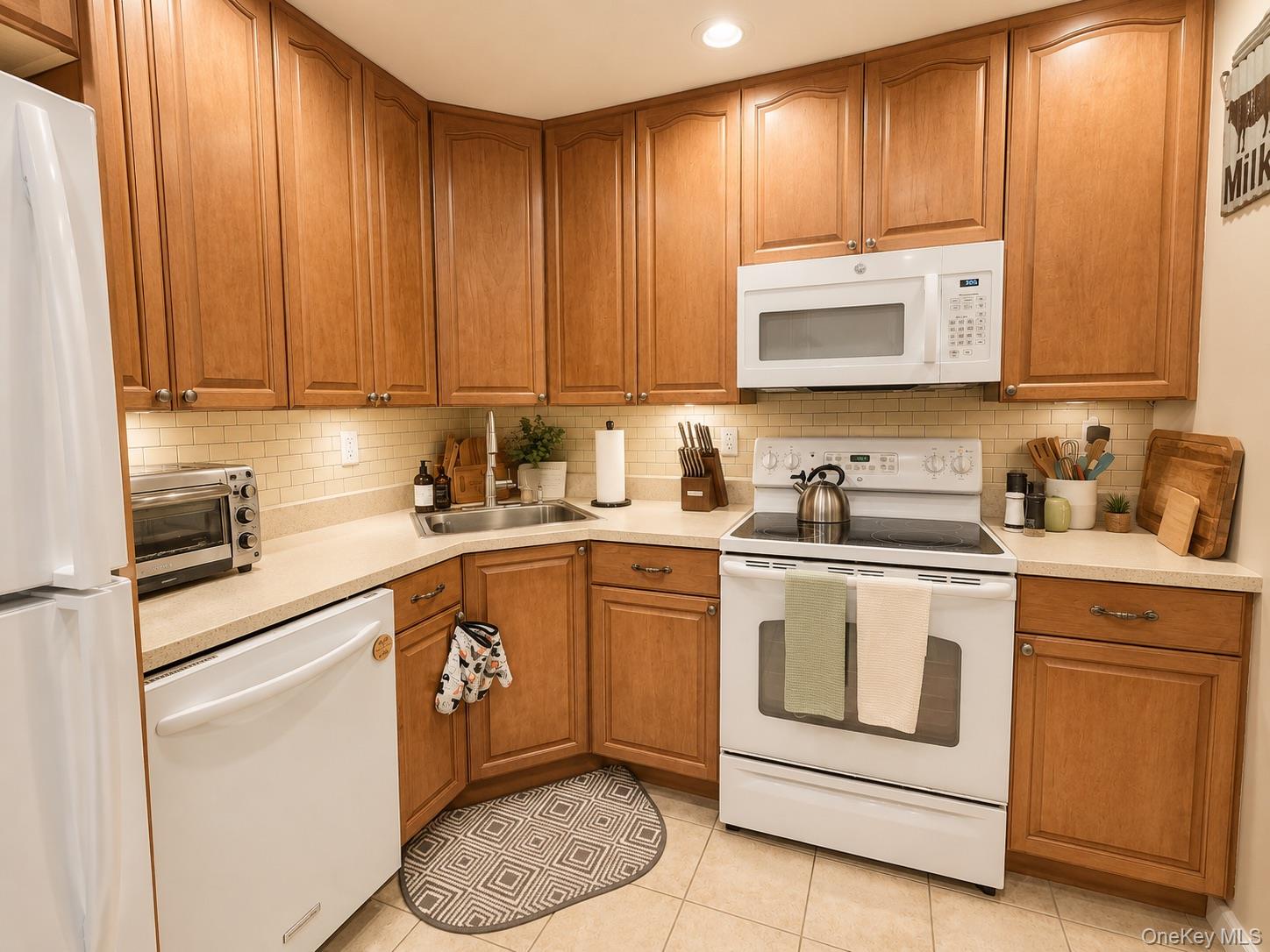 174 Farber 174 Property Photo 3