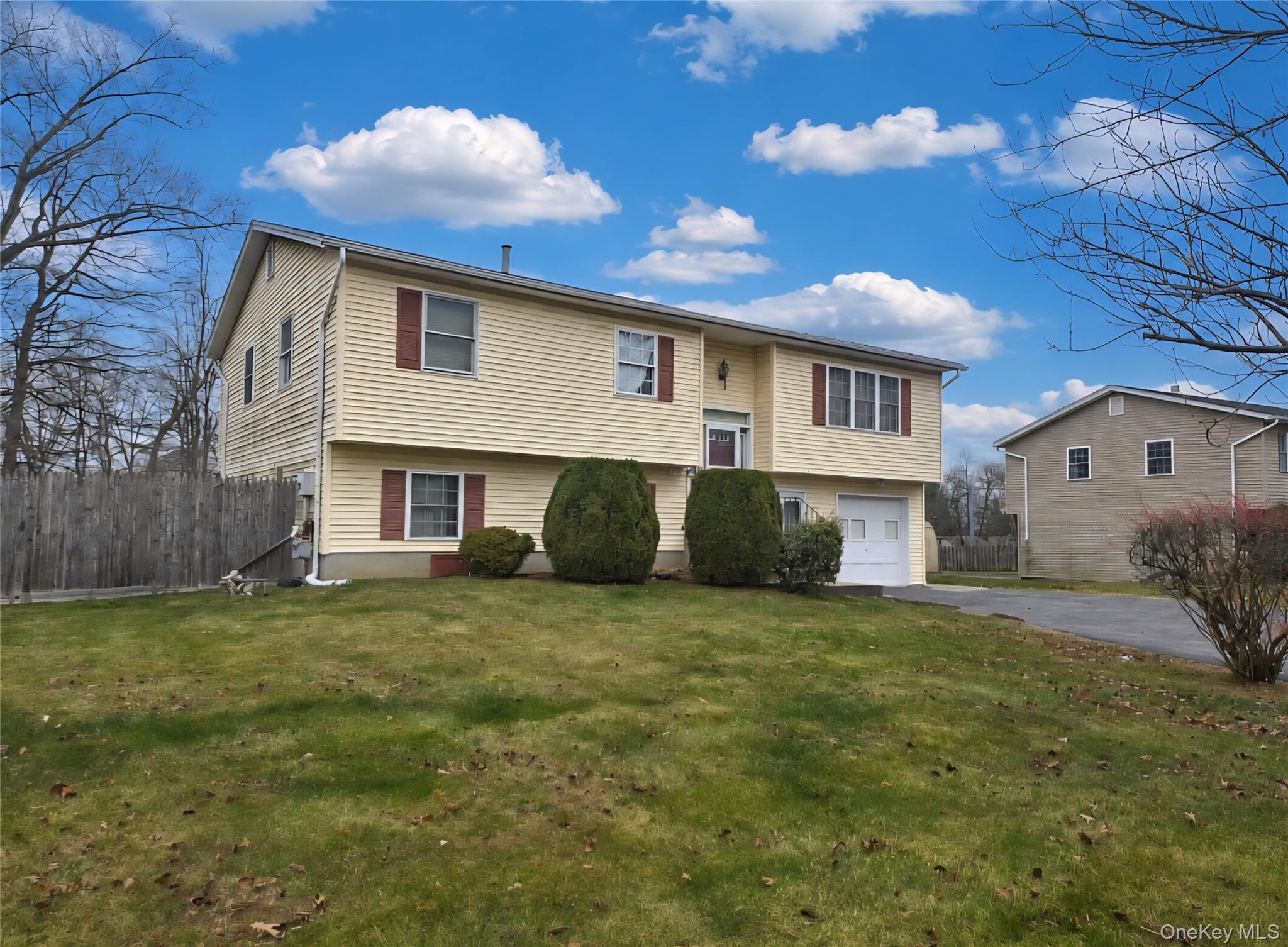 6 Fayva Court Property Photo 1