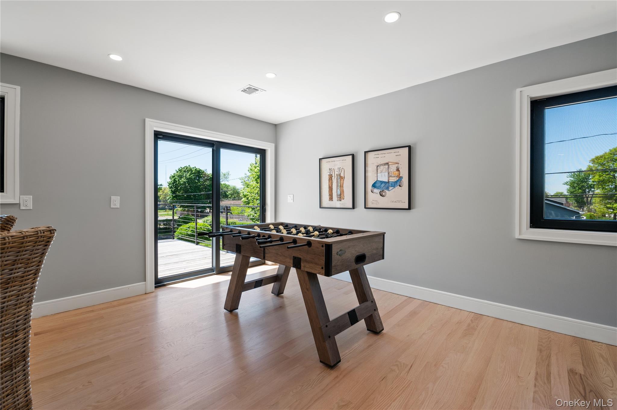 845 Islip Avenue Property Photo 28