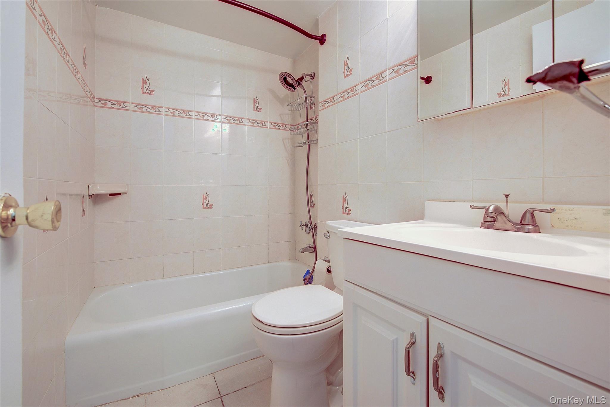 61-35 98th Street 14a Property Photo 9