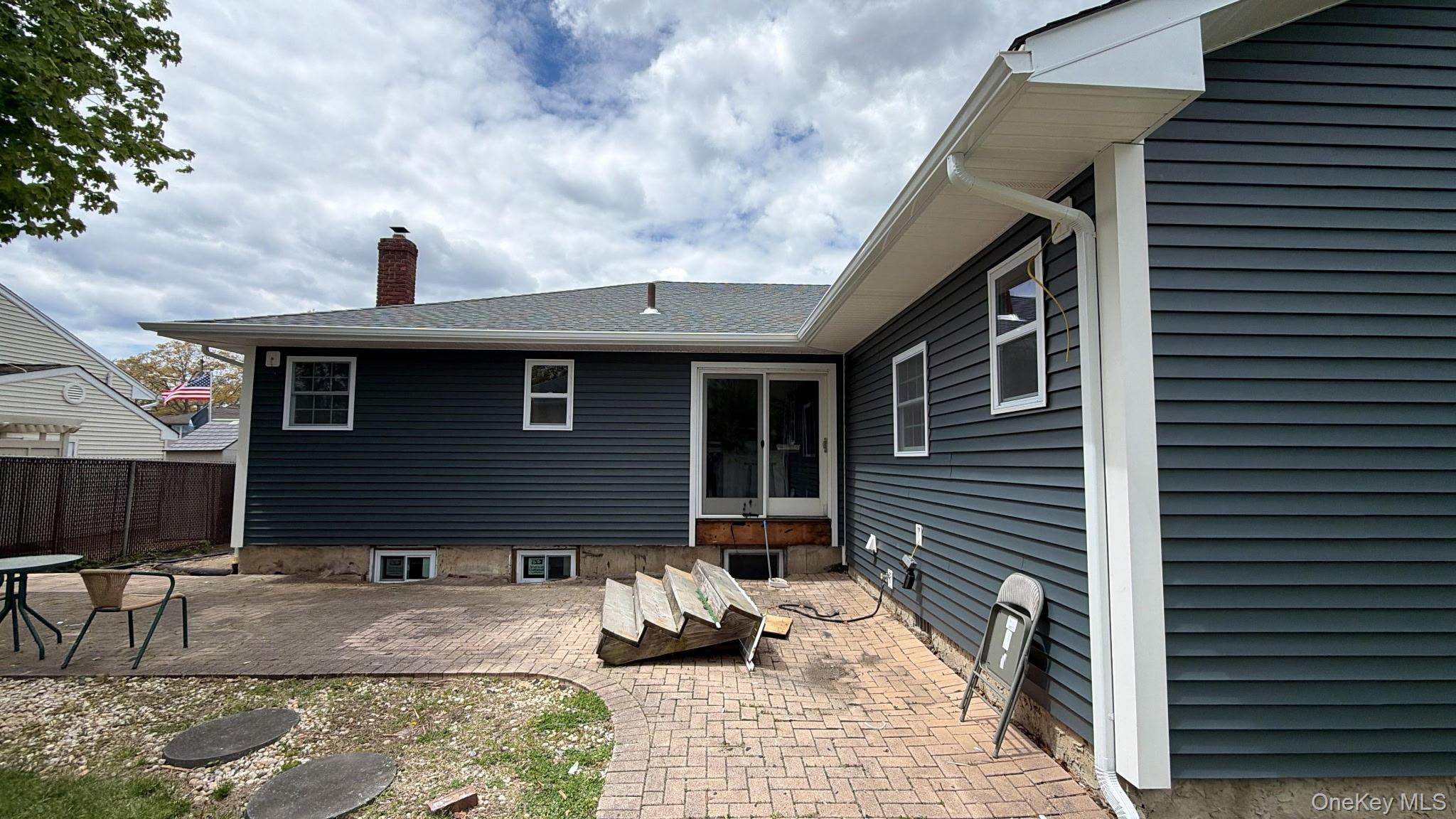 495 Dewitt Avenue Property Photo 2
