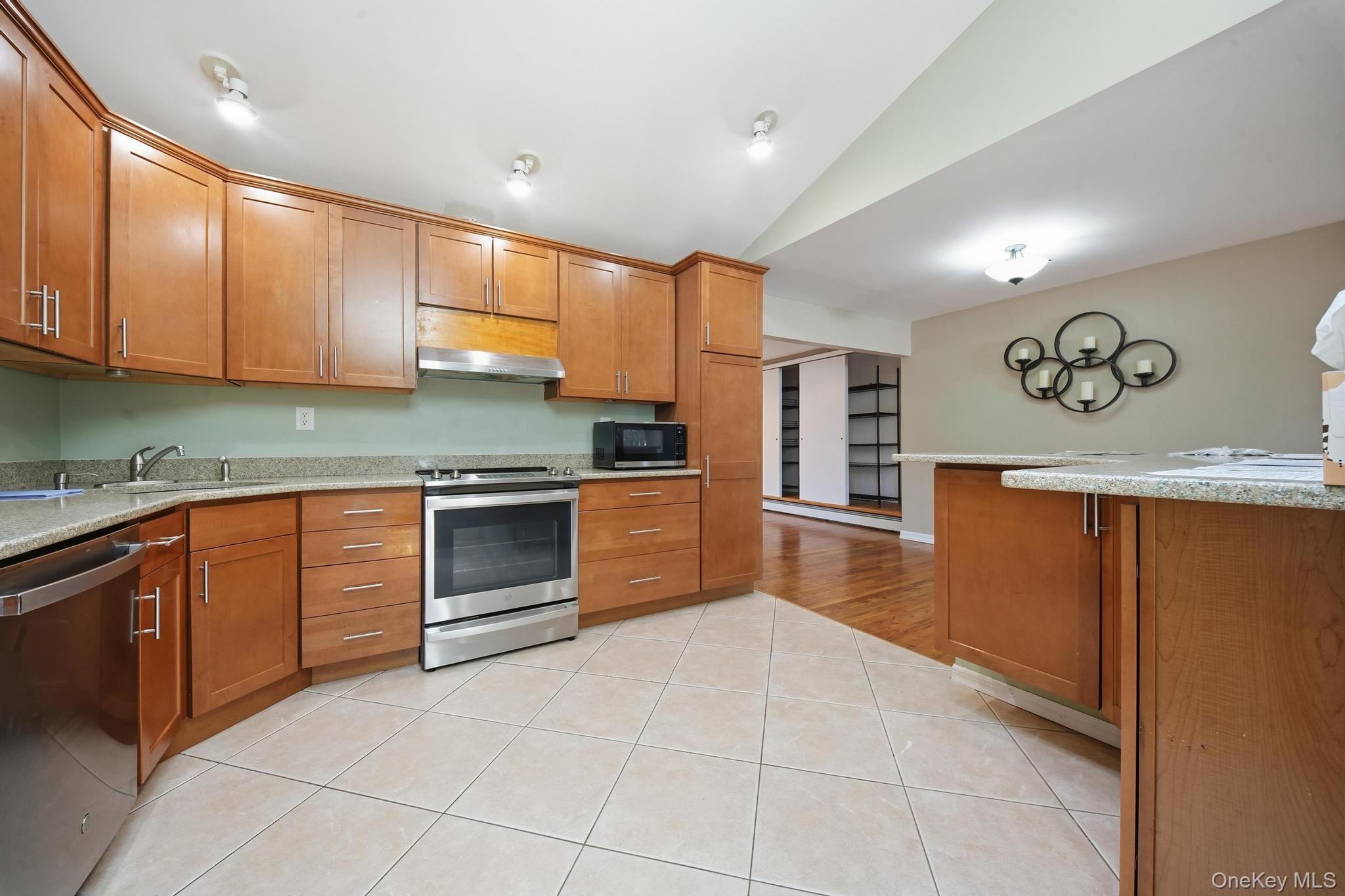 58 Oakridge Drive Property Photo 34