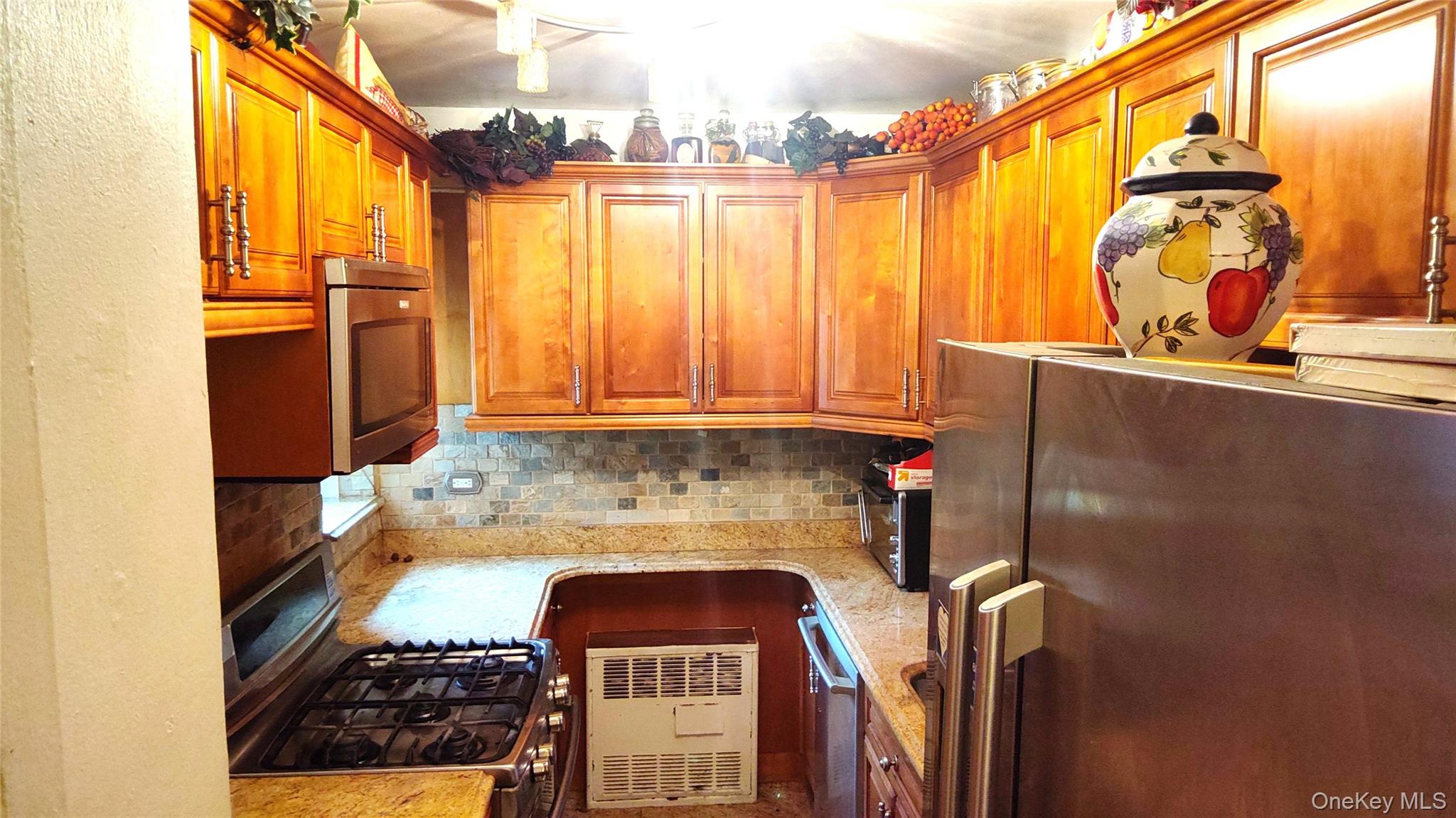 400 Cozine Avenue #1c Property Photo 1