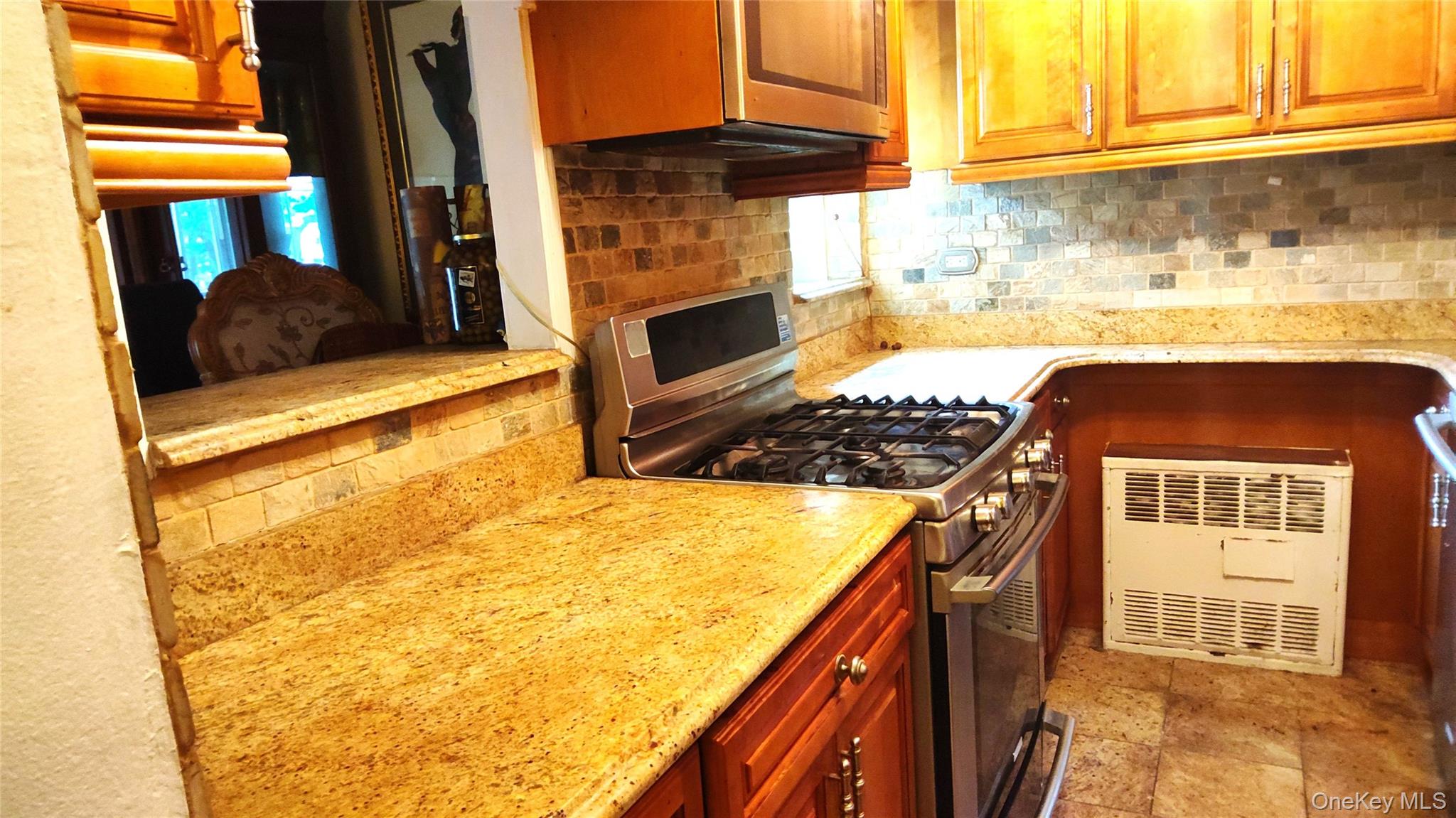 400 Cozine Avenue #1c Property Photo 3