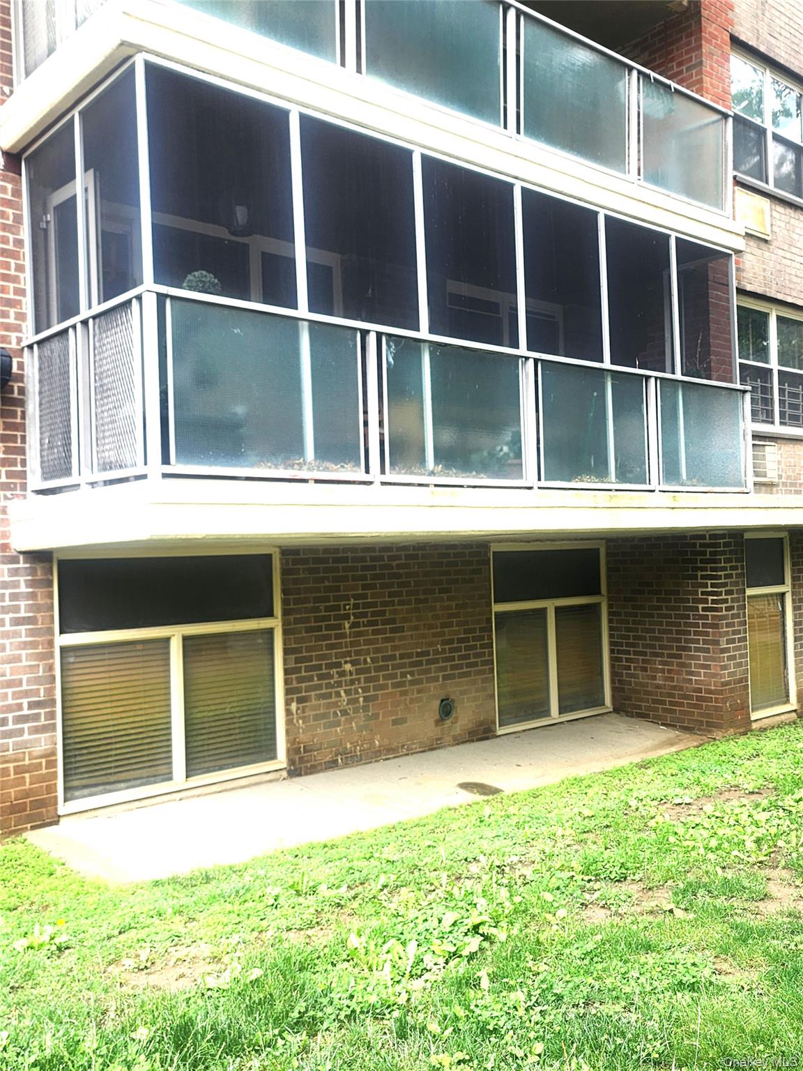 400 Cozine Avenue #1c Property Photo 24