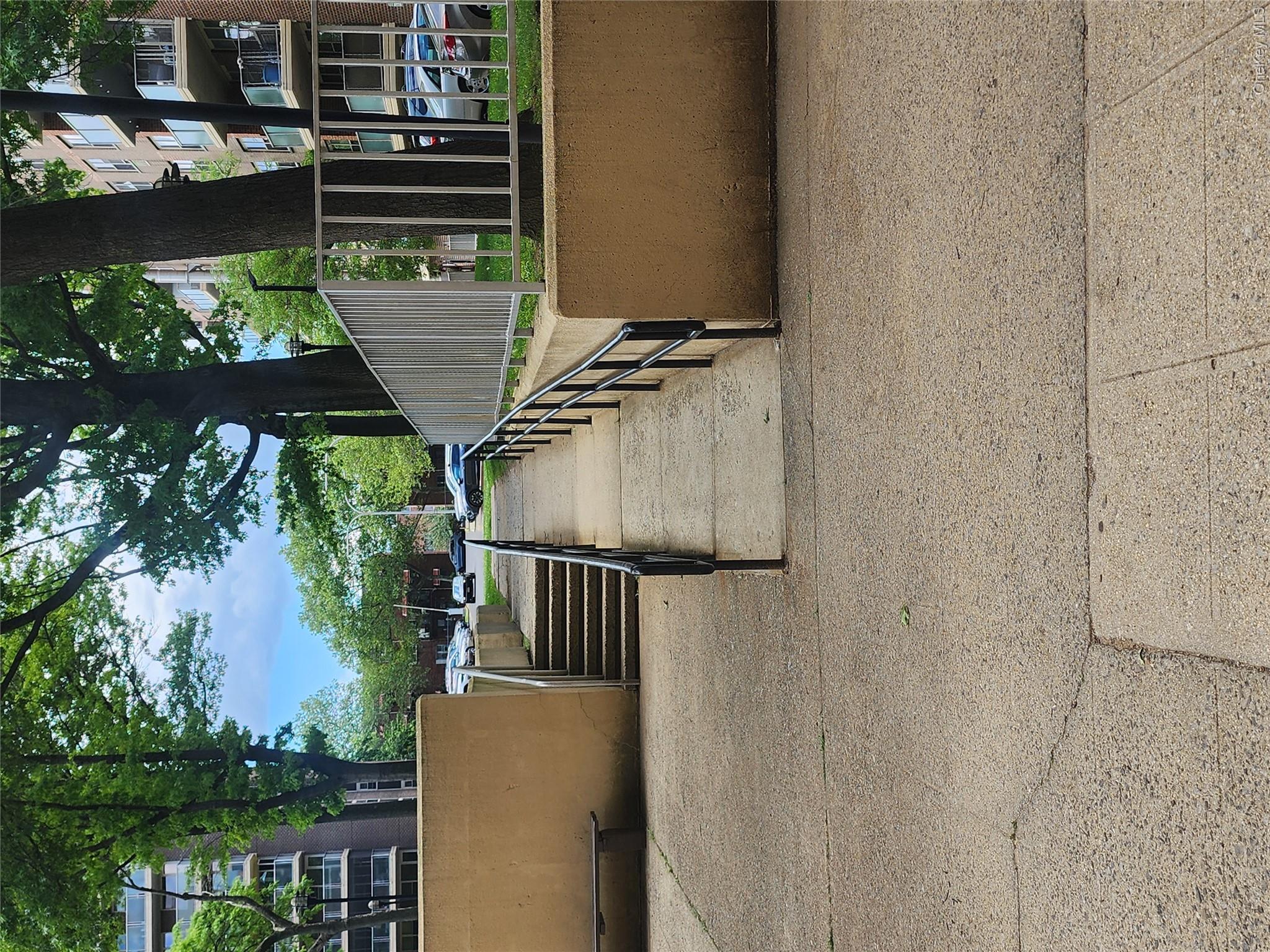 400 Cozine Avenue #1c Property Photo 31