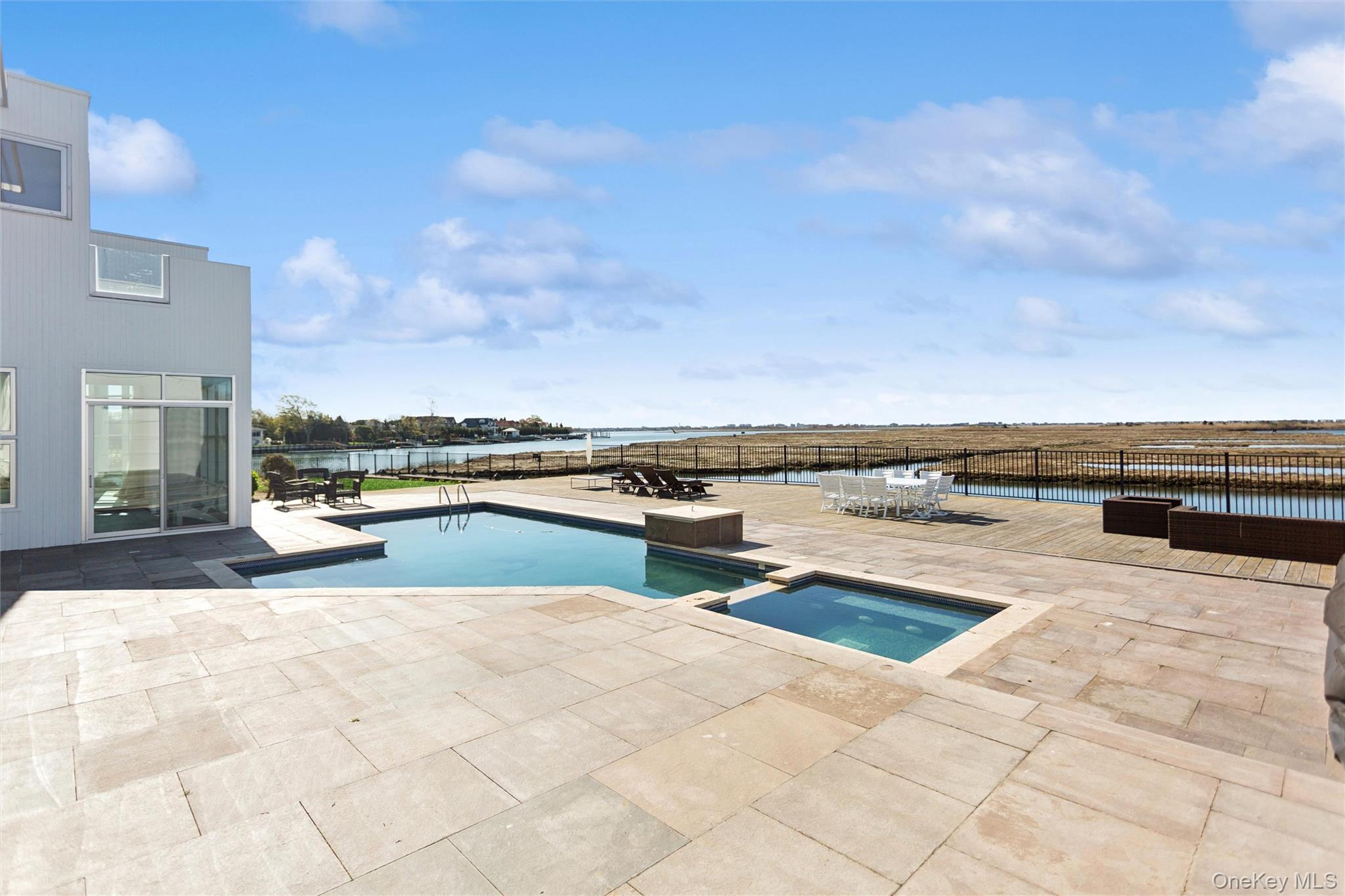 50 Heron Drive Property Photo 4