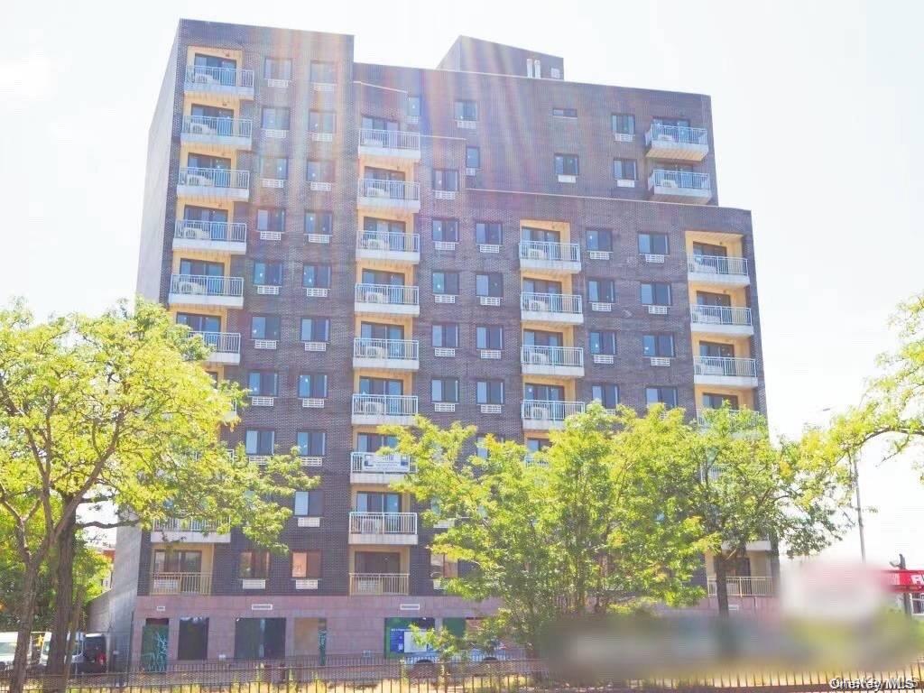 70-26 Queens Boulevard 10e Property Photo 3