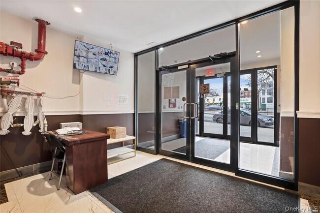 70-26 Queens Boulevard 10e Property Photo 6
