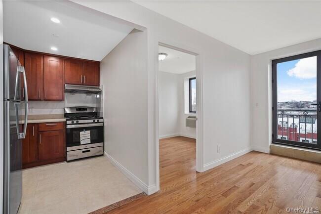 70-26 Queens Boulevard 10e Property Photo 9