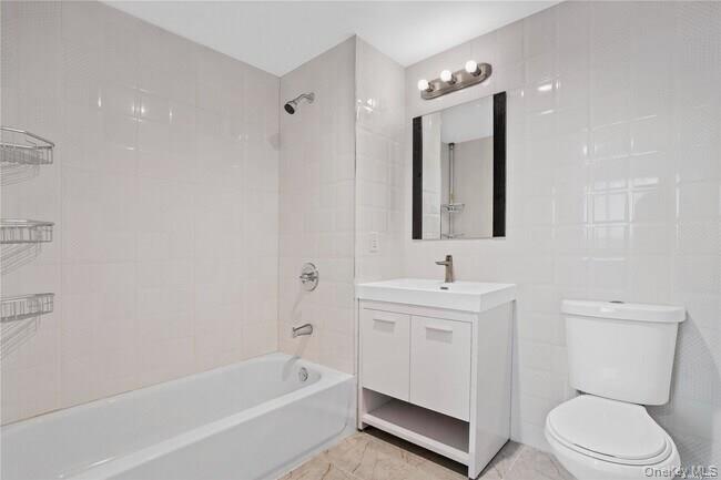 70-26 Queens Boulevard 10e Property Photo 13