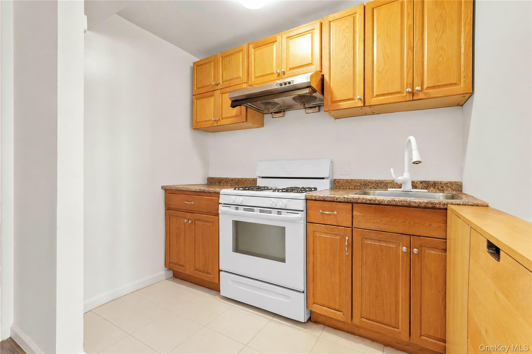 58-03 Calloway Street 5a Property Photo 10