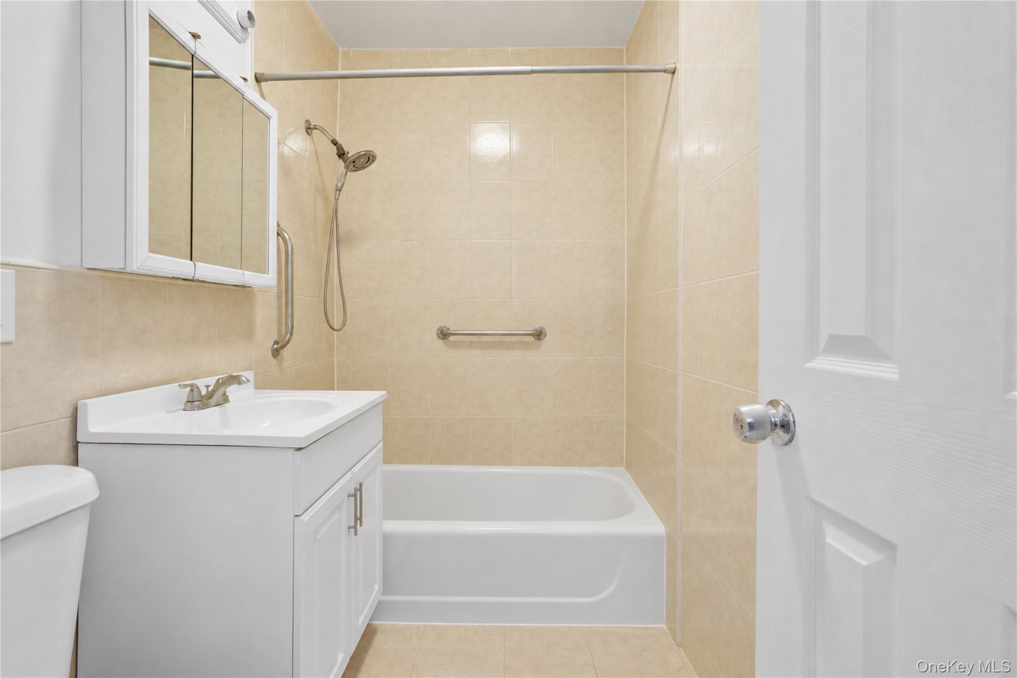 58-03 Calloway Street 5a Property Photo 16
