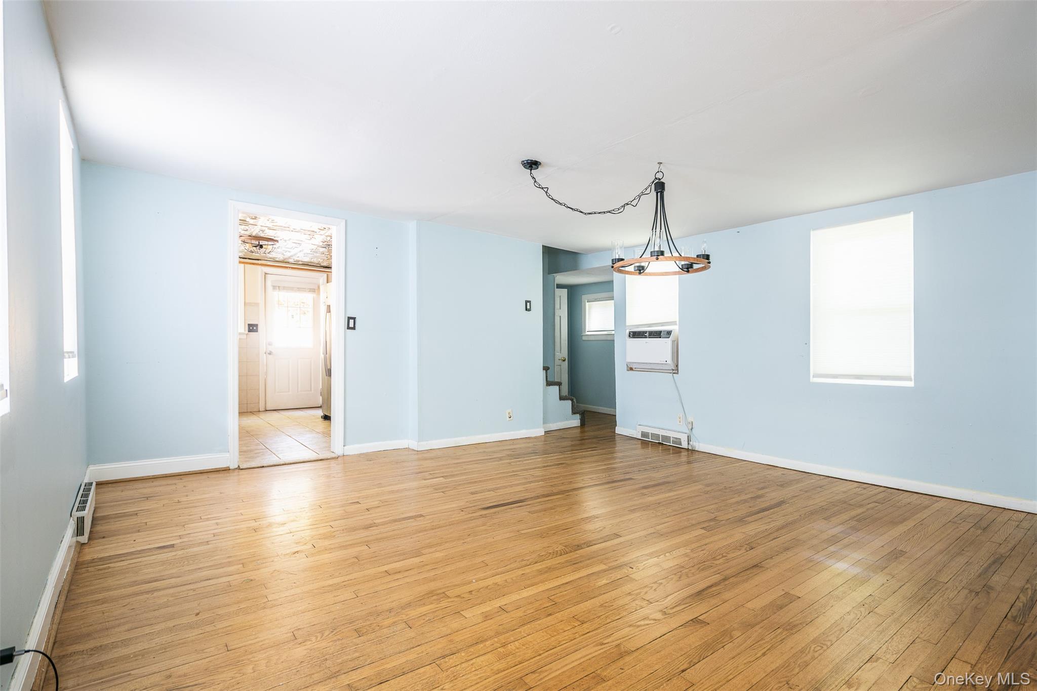 33 Port Washington Road Property Photo 5