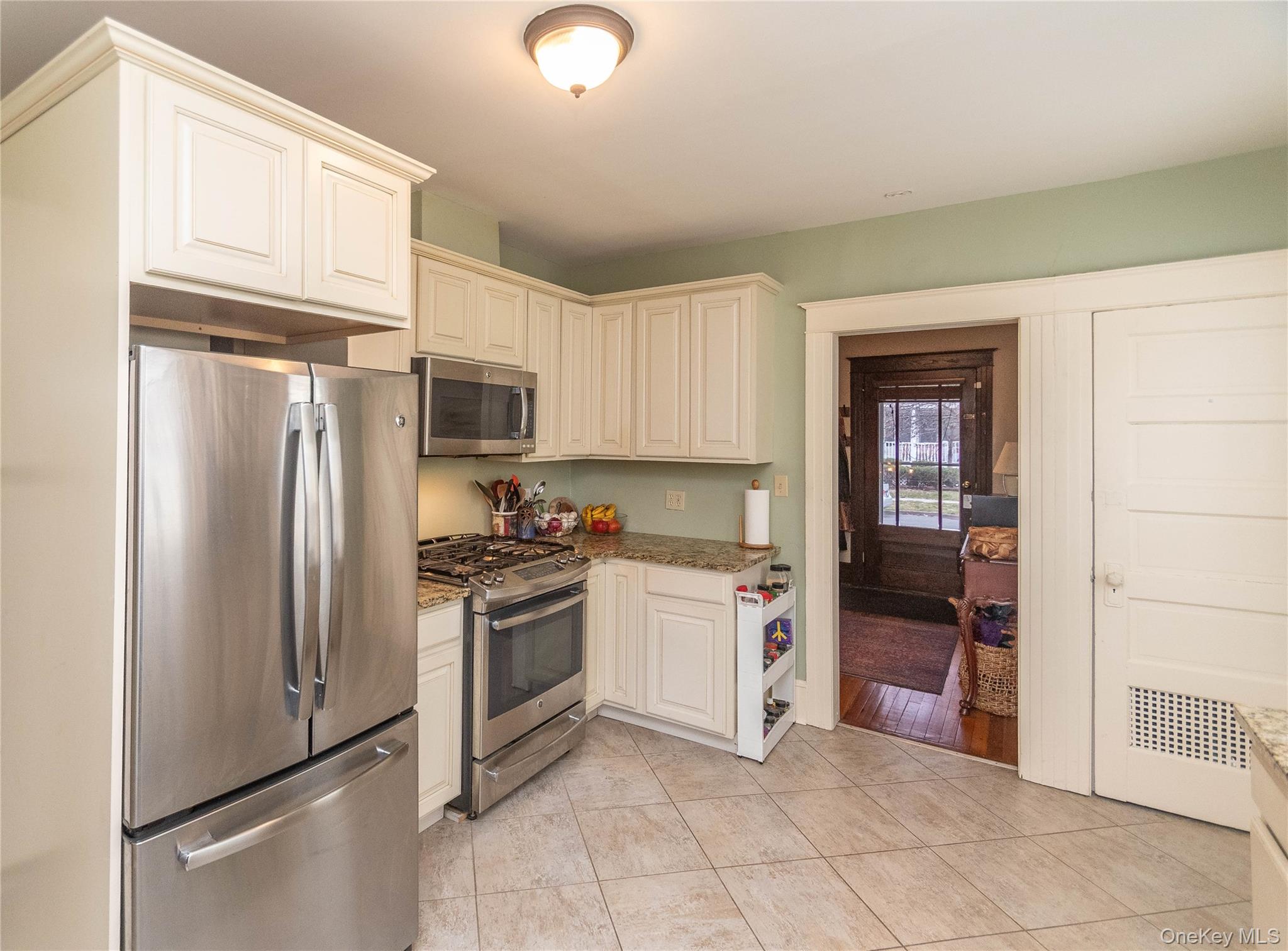 17 Streit Avenue Property Photo 8