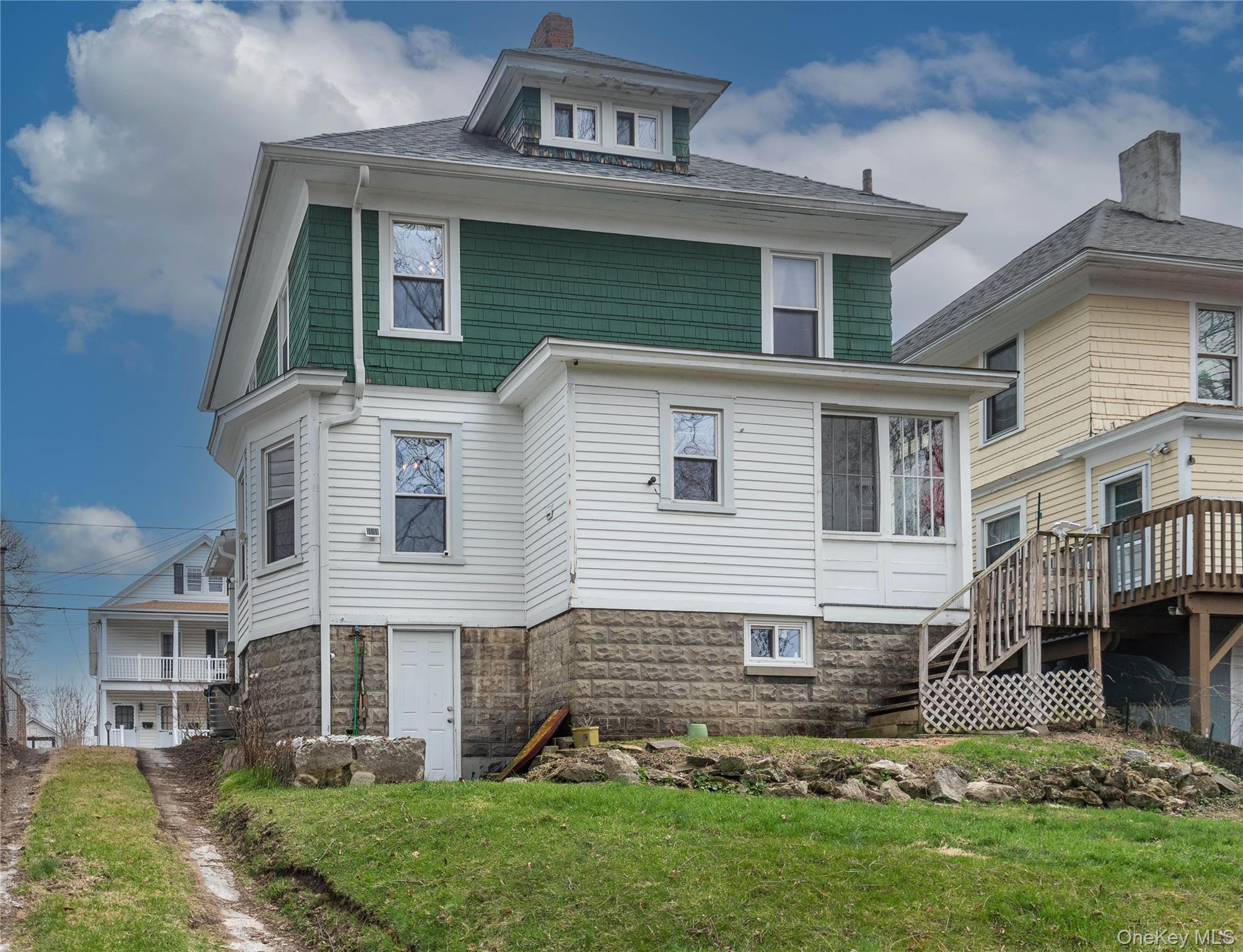 17 Streit Avenue Property Photo 32