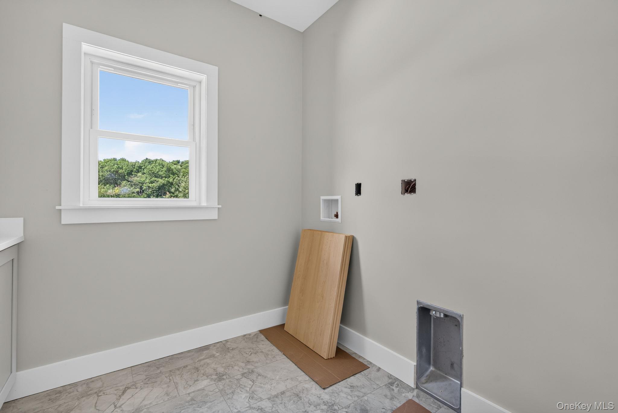 86 Shore Boulevard Property Photo 20