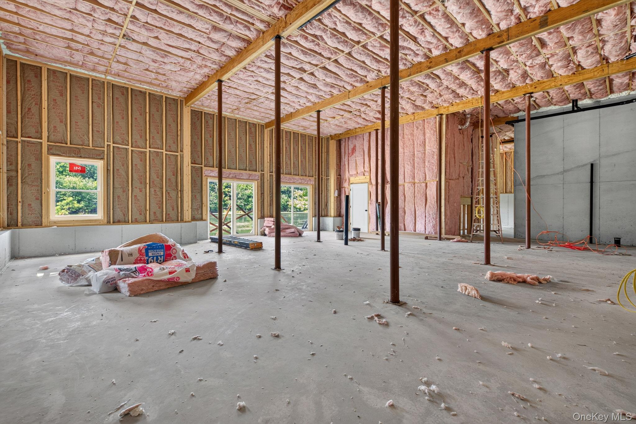 86 Shore Boulevard Property Photo 31