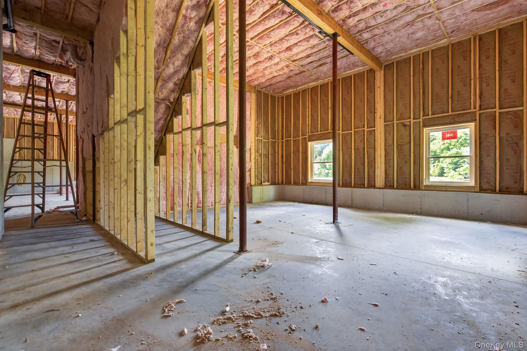 86 Shore Boulevard Property Photo 32