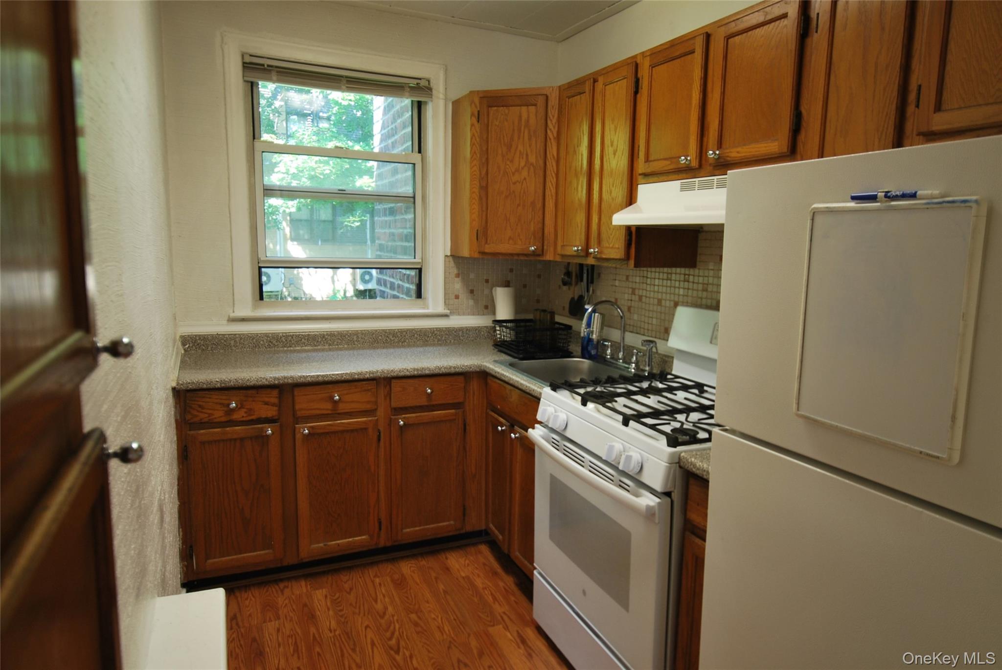 10 Stokes Road 2a Property Photo 6