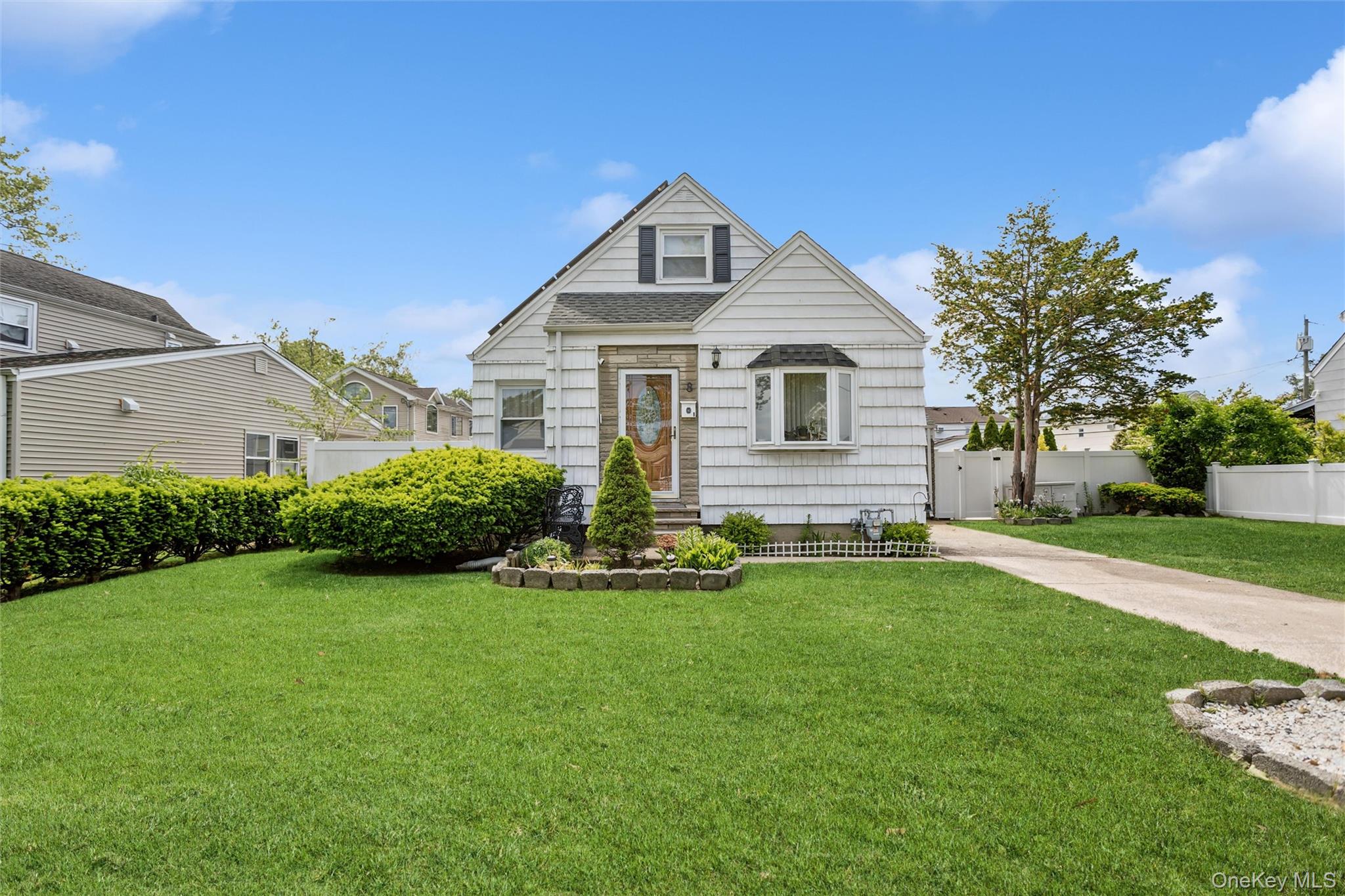 8 Cedarlawn Boulevard Property Photo 1