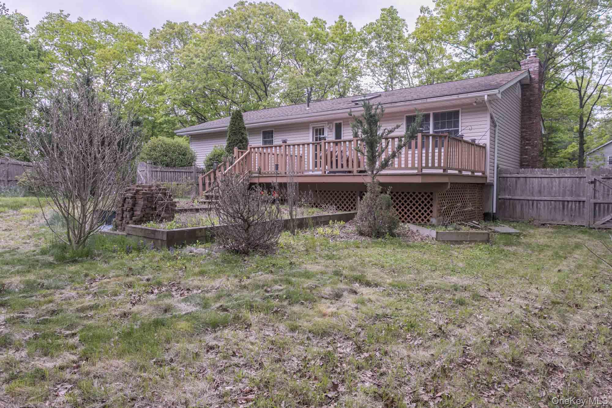 18 Southside Drive Property Photo 6
