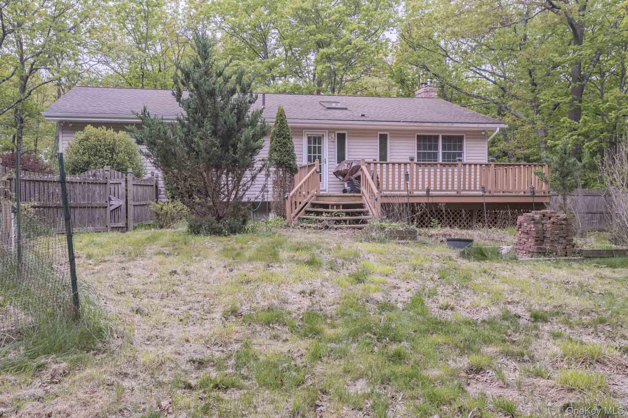 18 Southside Drive Property Photo 7