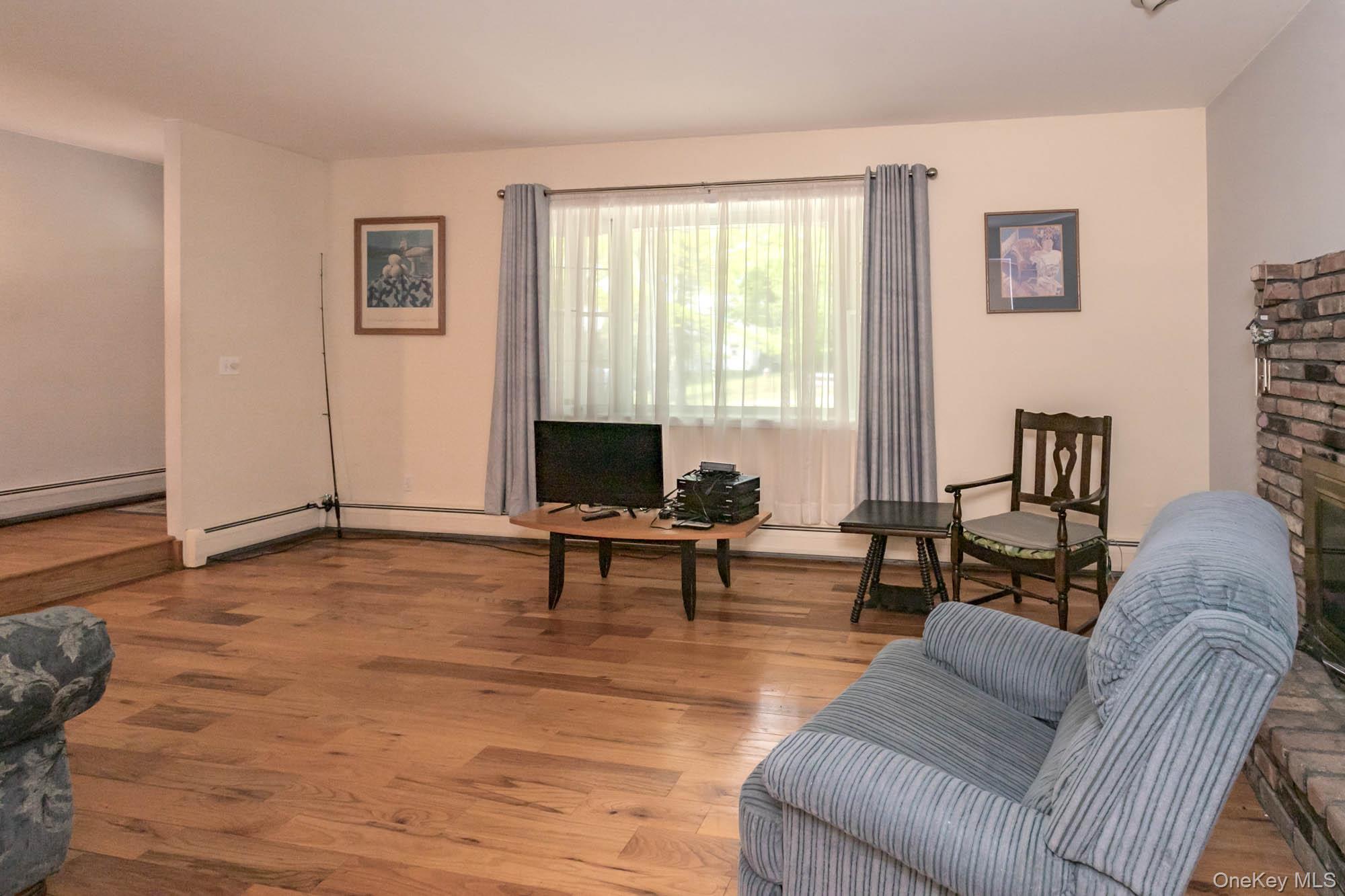 18 Southside Drive Property Photo 10