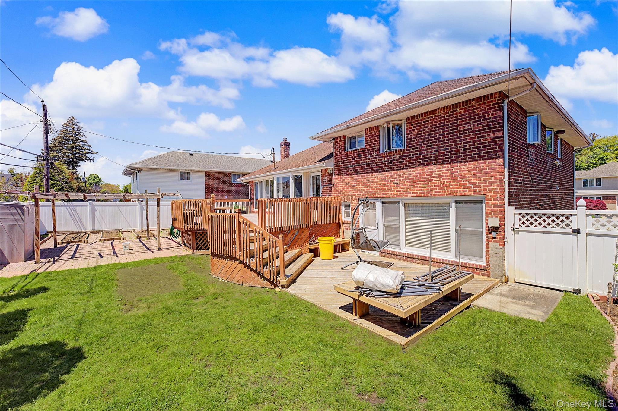 15 Hillvale Road Property Photo 16
