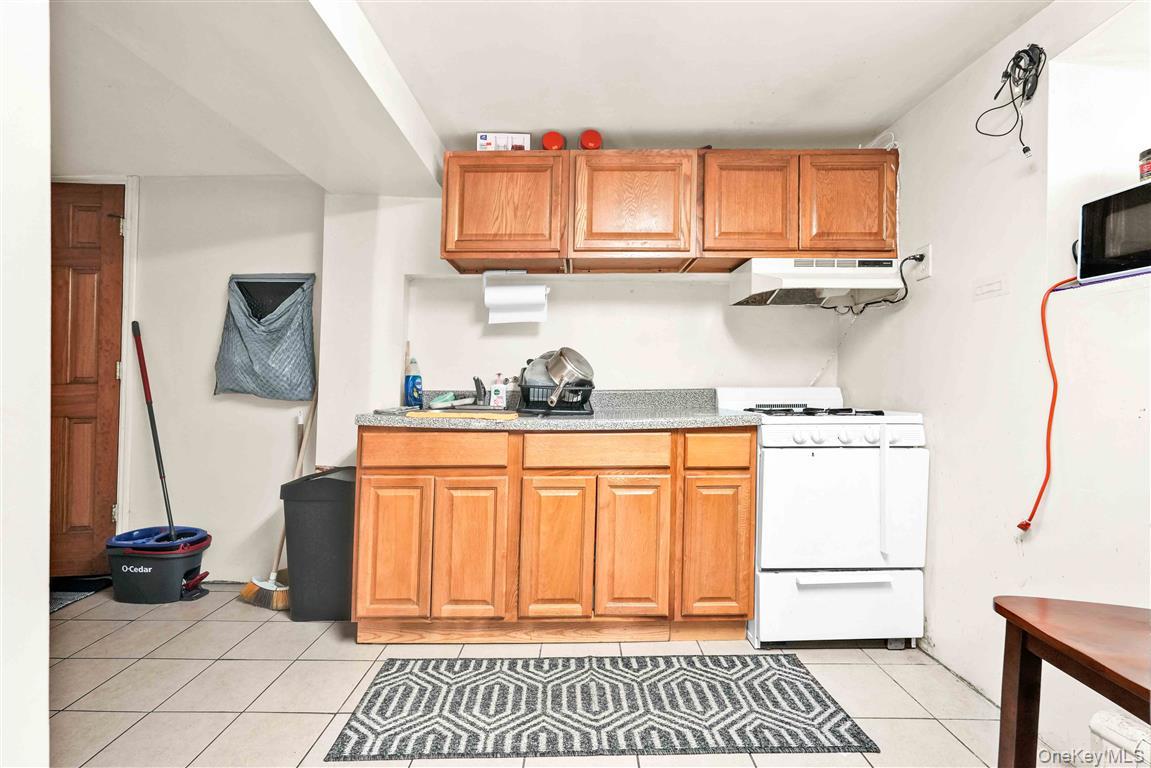 86-16 120th Street Property Photo 14