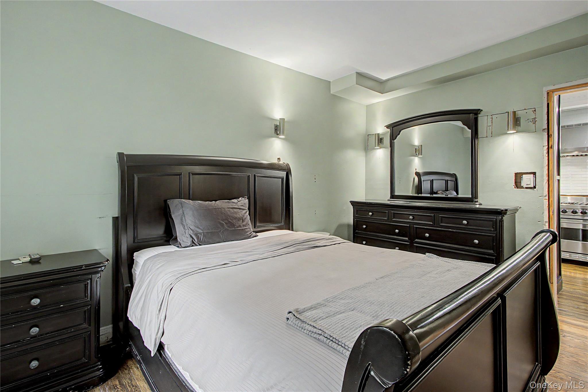 45 W Pondfield Road Ll2 Property Photo 26