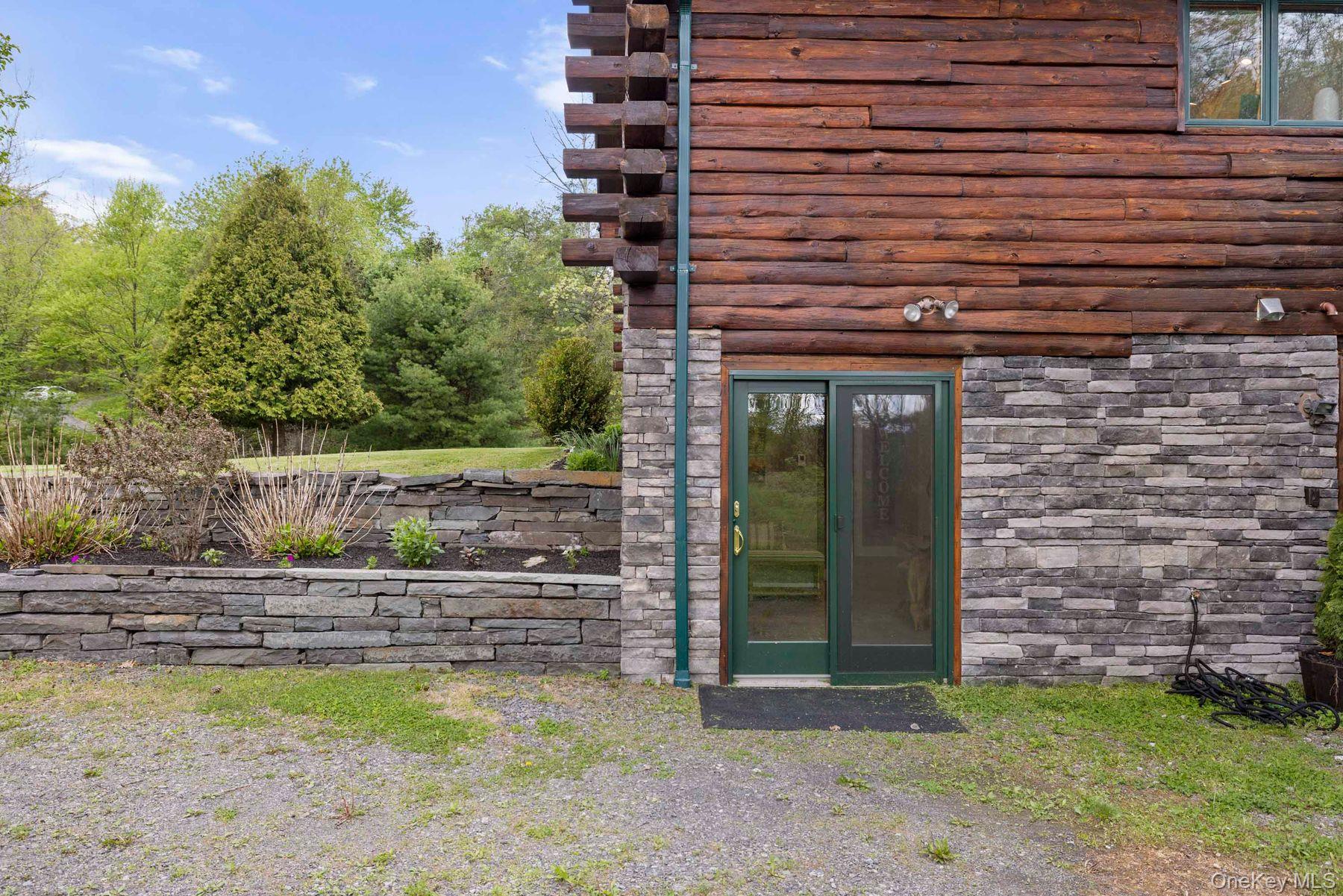 125 Stone Road Property Photo 5
