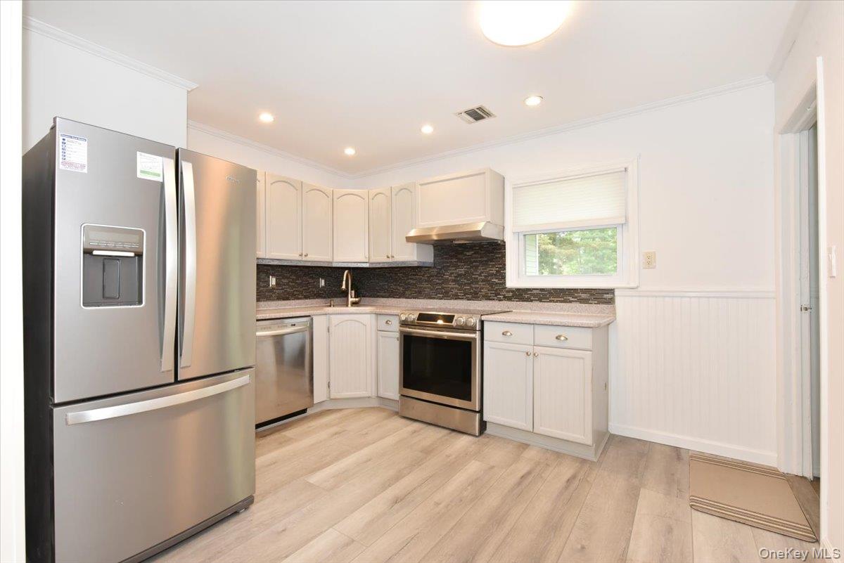 1056 Ocean Avenue Property Photo 9