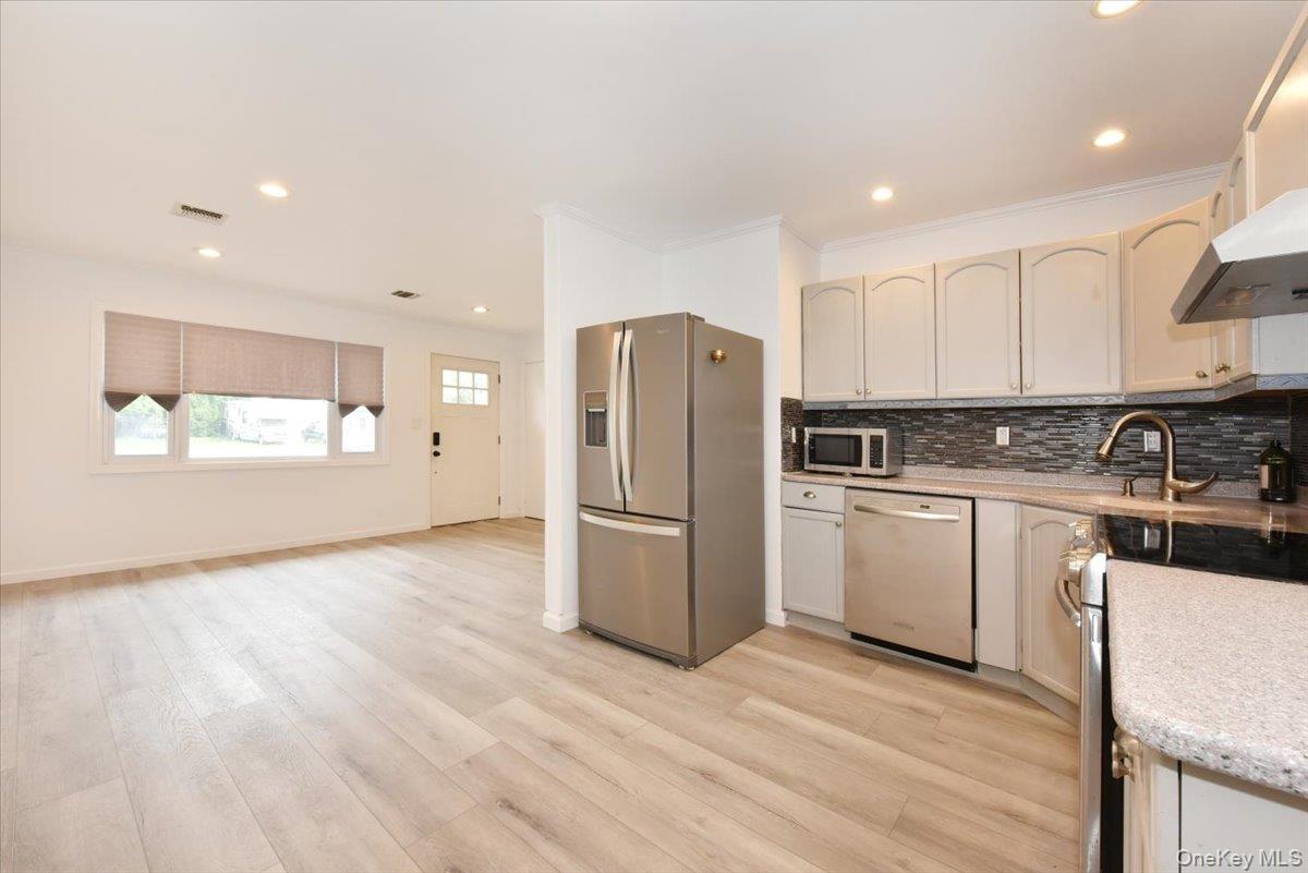 1056 Ocean Avenue Property Photo 11