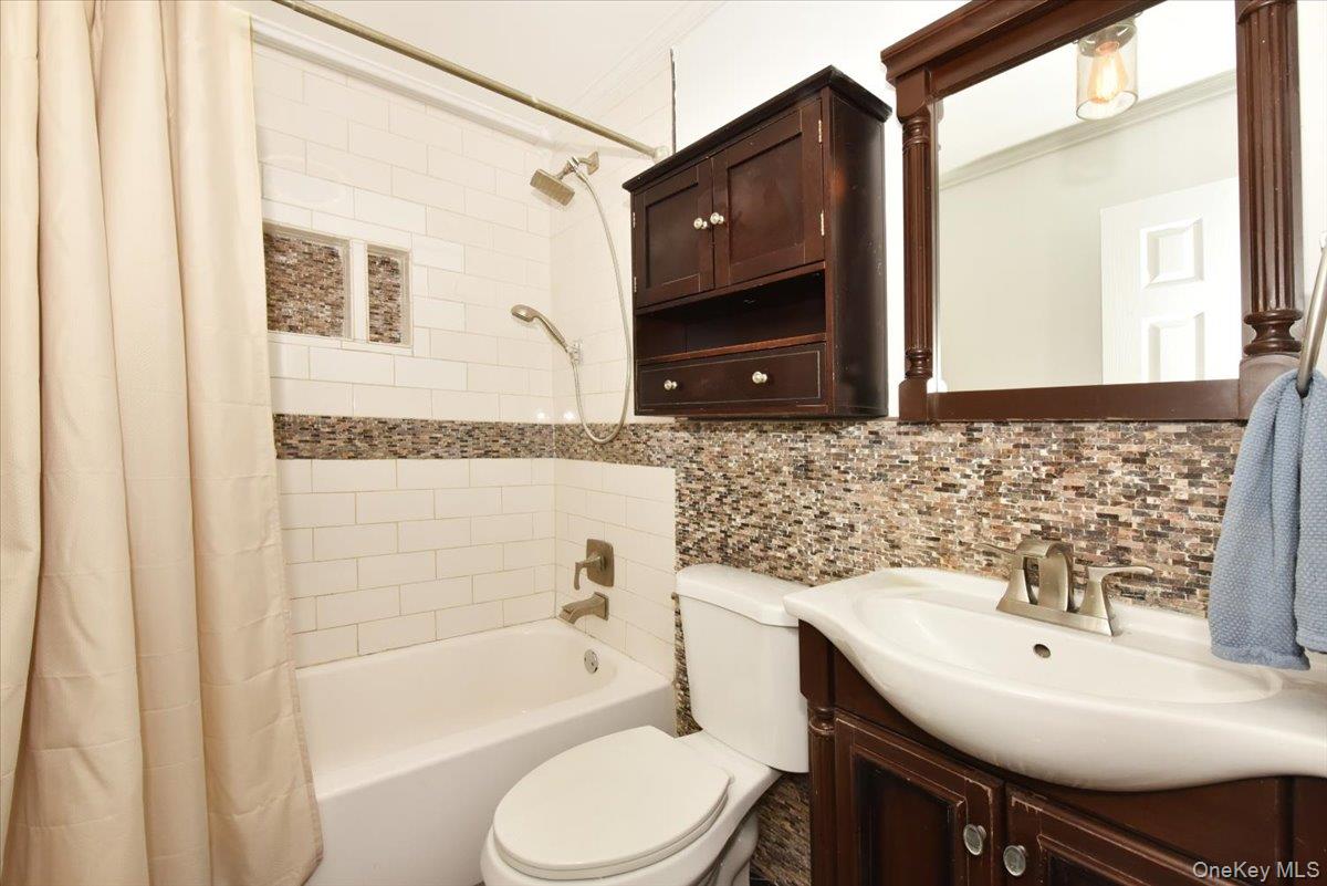 1056 Ocean Avenue Property Photo 20