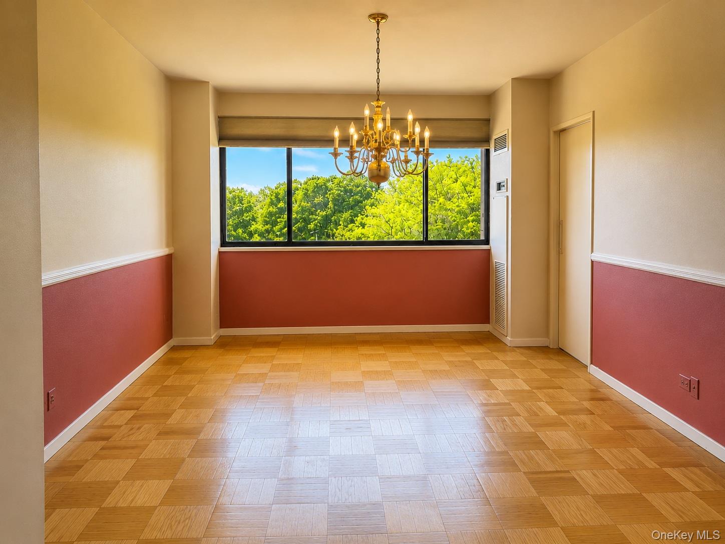 269-10 Grand Central Parkway 4o Property Photo 5