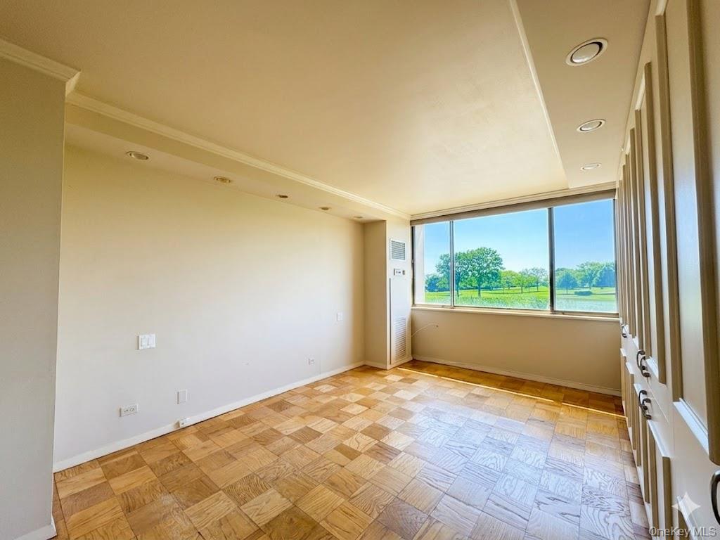 269-10 Grand Central Parkway 4o Property Photo 16