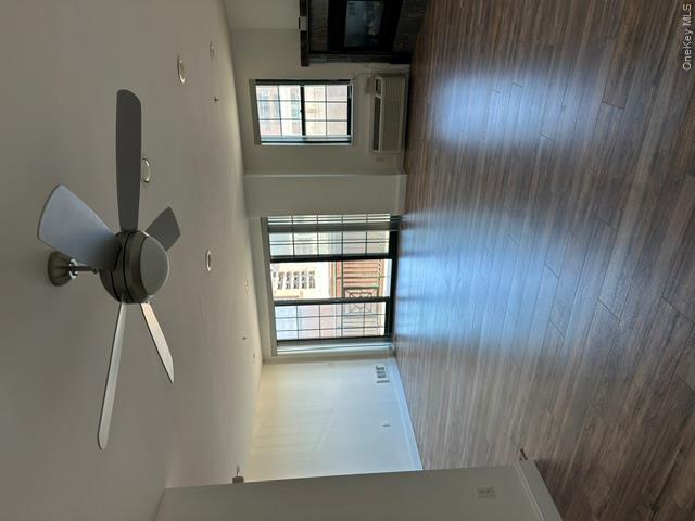 26 W Broadway 303 Property Photo 4