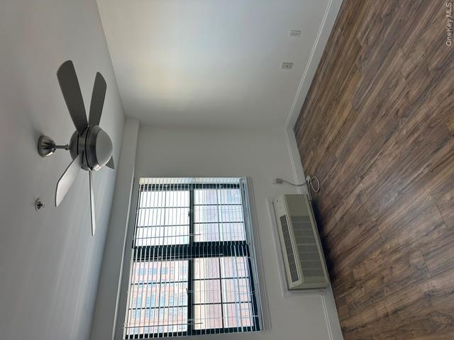 26 W Broadway 303 Property Photo 5
