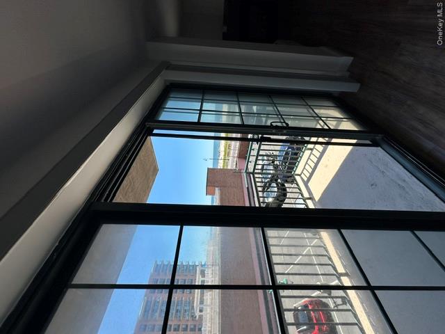 26 W Broadway 303 Property Photo 18