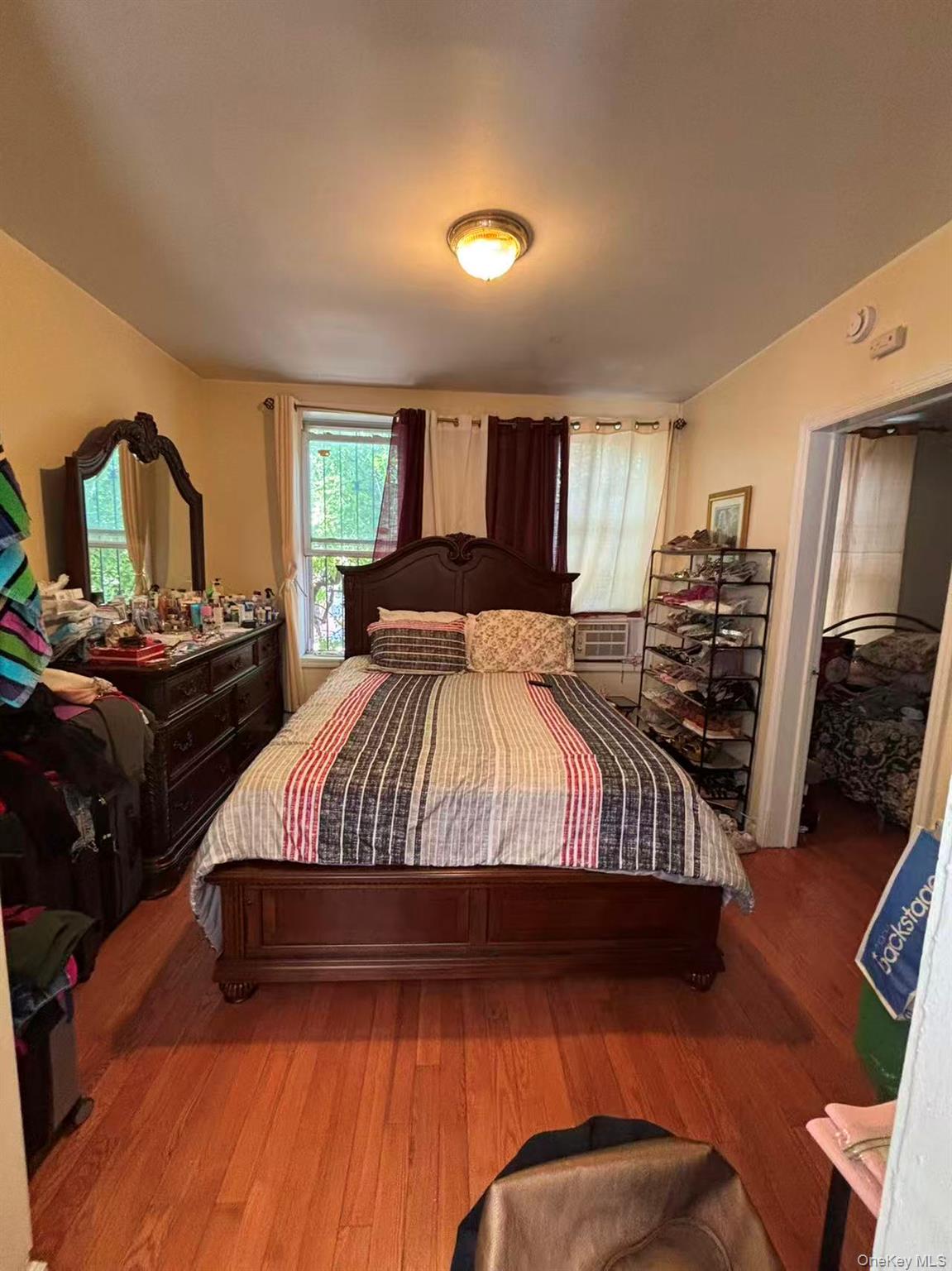 450 Newport Street Property Photo 6