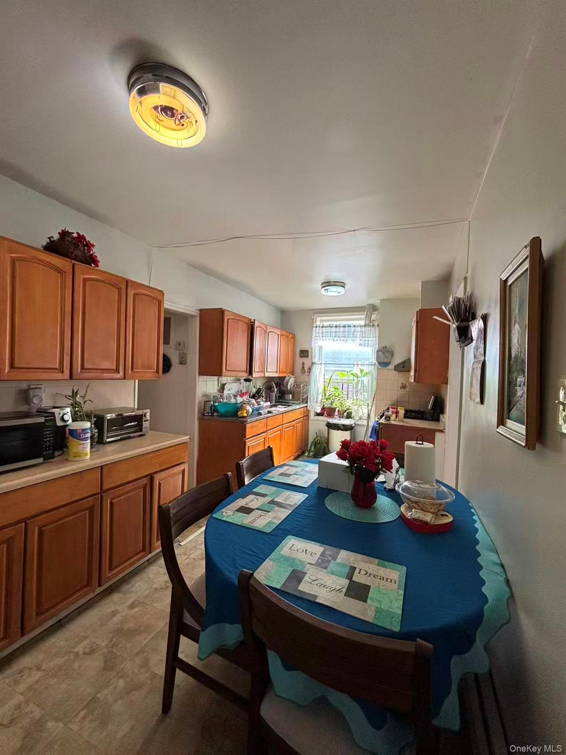 450 Newport Street Property Photo 13