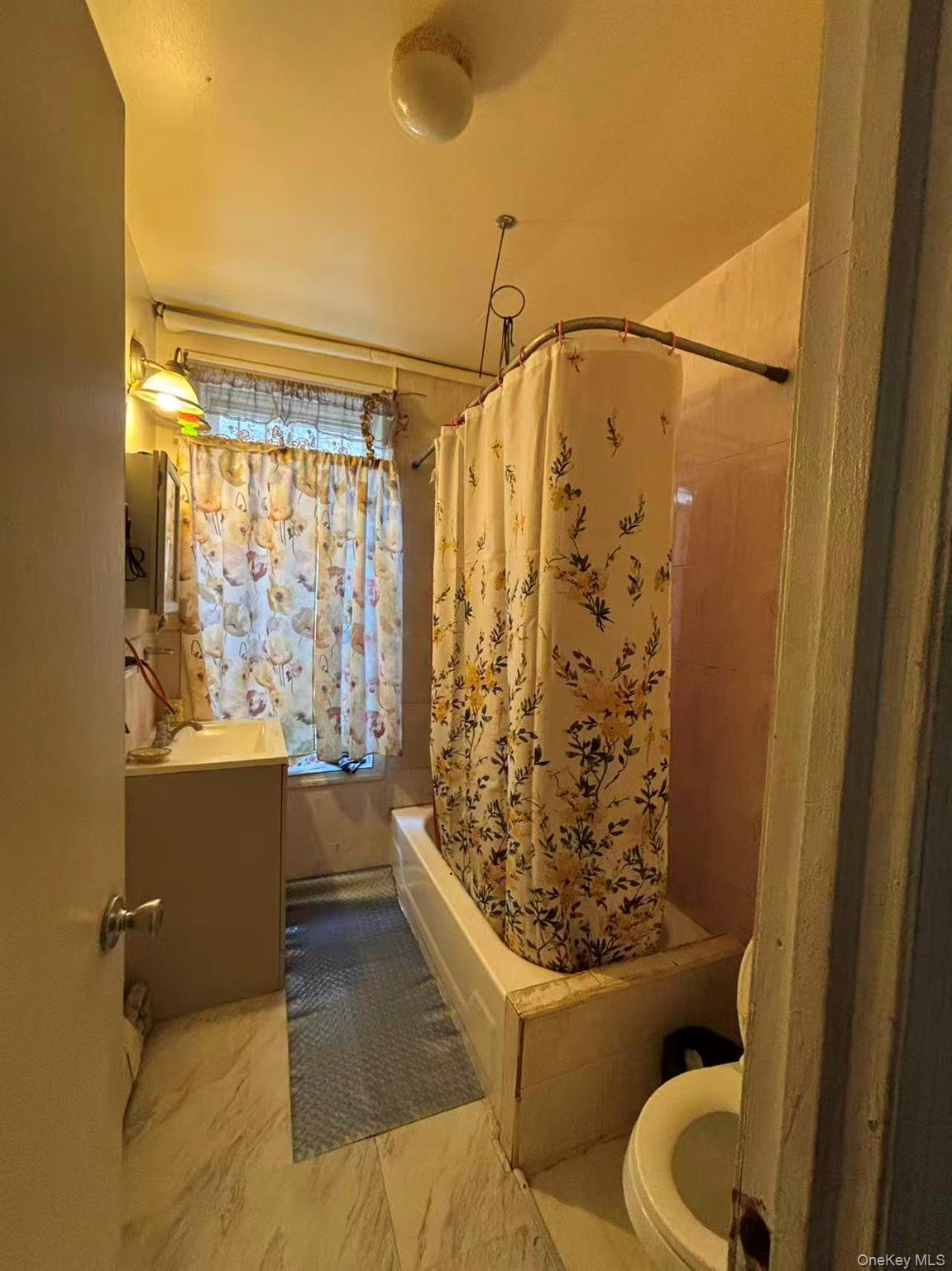 450 Newport Street Property Photo 21