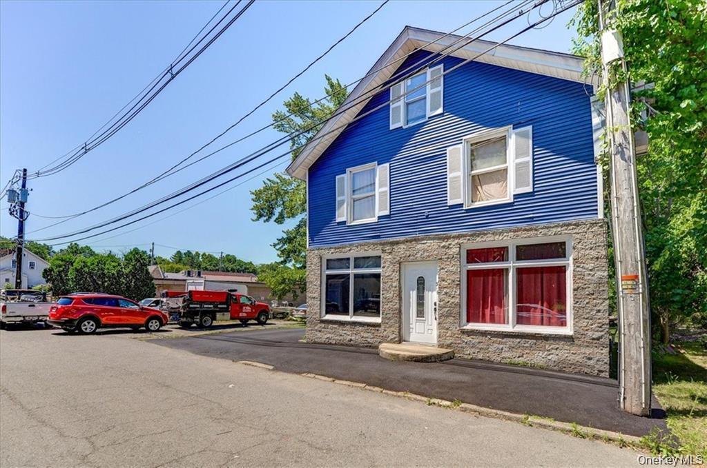 5 Tallman Place Property Photo 1
