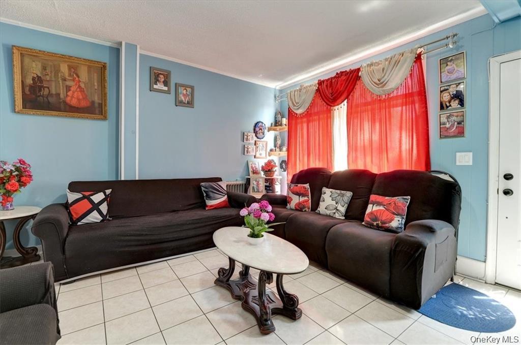 5 Tallman Place Property Photo 10